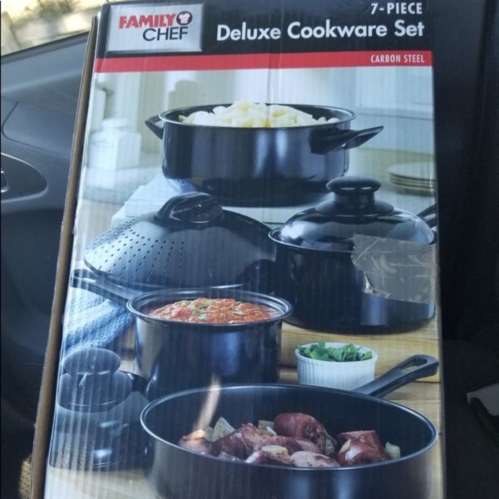 Deluxe cookware set